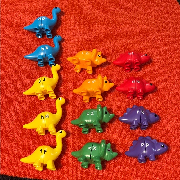 Amazon Dinosaur Learning Set - Picture 6 of 7